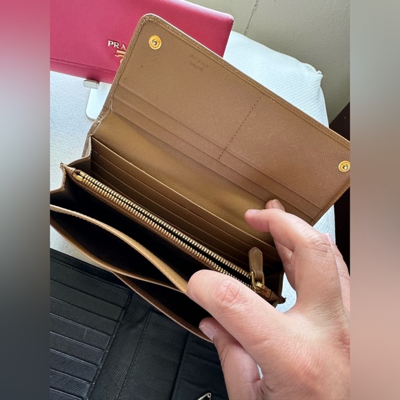 🔥Prada Wallets (4 pcs) - Picture 12 of 17